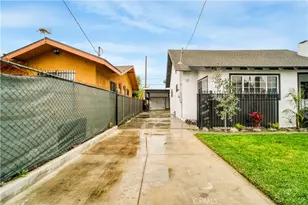 710 W 49th Pl, Los Angeles, CA 90037 - Photo 29