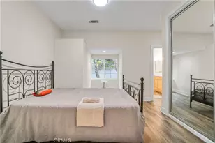 710 W 49th Pl, Los Angeles, CA 90037 - Photo 17