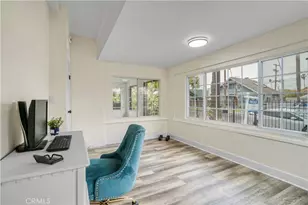 710 W 49th Pl, Los Angeles, CA 90037 - Photo 11
