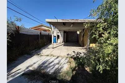 8511 Maie, Los Angeles, CA 90001 - Photo 17