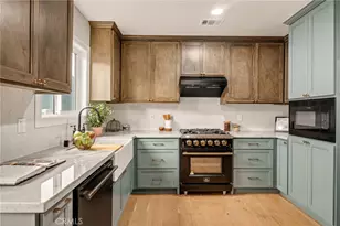 70 St Joseph Ave, Long Beach, CA 90803 - Photo 19