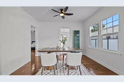 715 W 104th St, Los Angeles, CA 90044 - Photo 5