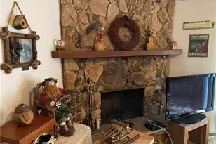 24924 Saxon Dr, Crestline, CA 92325 - Photo 19