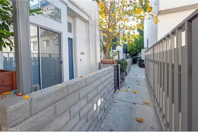 12334 Chandler #C, Valley Village, CA 91607 - Photo 5