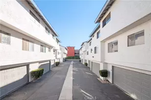 12334 Chandler, Valley Village, CA 91607 - Photo 39