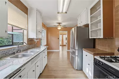 12318 Halo, Lynwood, CA 90262 - Photo 13