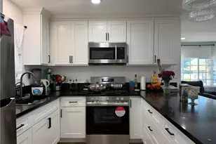 227 Palos Verdes Dr, Santa Ana, CA 92704 - Photo 15