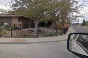 201 S Greenlawn St, Ridgecrest, CA 93555 - Photo 3