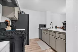 14025 Bayside Dr, Norwalk, CA 90650 - Photo 7