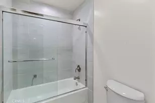 7505 Hampton Ave, West Hollywood, CA 90046 - Photo 23