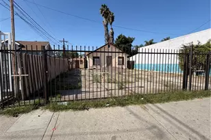 8411 S San Pedro, Los Angeles, CA 90003 - Photo 3