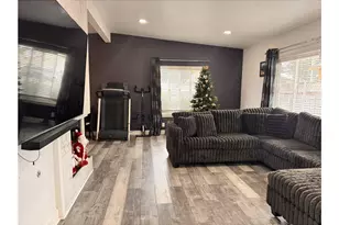 10347 Kalmia St, Los Angeles, CA 90002 - Photo 7