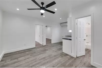 8023 Hooper Ave, Los Angeles, CA 90001 - Photo 33