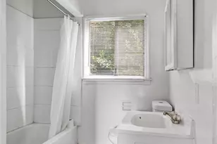 2112 S Burnside Ave, Los Angeles, CA 90016 - Photo 19