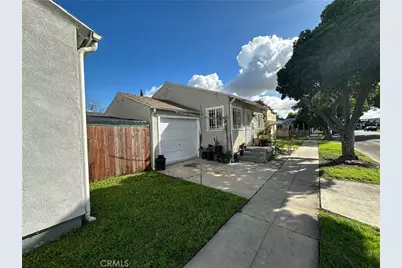 10904 S Spring, Los Angeles, CA 90061 - Photo 7