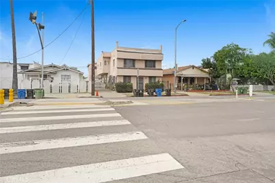 6613 S Figueroa, Los Angeles, CA 90003 - Photo 3