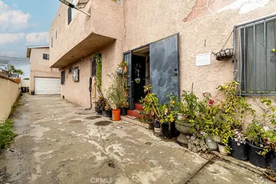 6613 S Figueroa, Los Angeles, CA 90003 - Photo 7