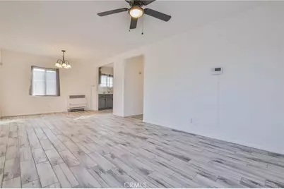 946 E 104th, Los Angeles, CA 90002 - Photo 9