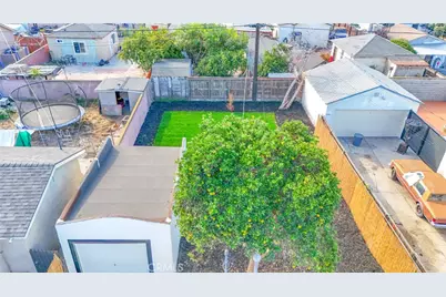 946 E 104th, Los Angeles, CA 90002 - Photo 35