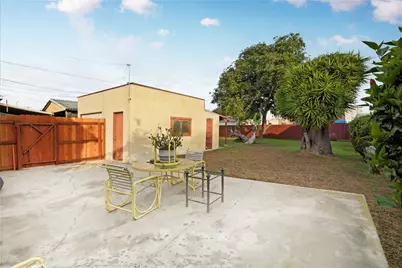 317 E 115th Street, Los Angeles, CA 90061 - Photo 21