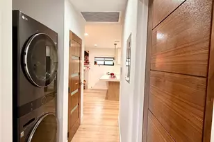 3007 3009 S Hobart, Los Angeles, CA 90018 - Photo 11