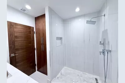 3007 3009 S Hobart, Los Angeles, CA 90018 - Photo 15