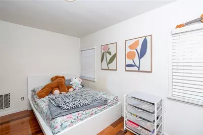 9421 Dearborn, South Gate, CA 90280 - Photo 13