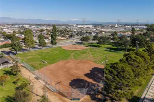 9421 Dearborn, South Gate, CA 90280 - Photo 65