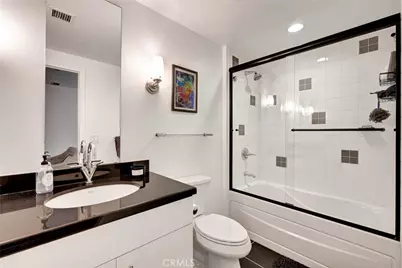 1100 Wilshire Boulevard #1705, Los Angeles, CA 90017 - Photo 23