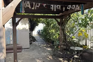 860 W 73rd St, Los Angeles, CA 90044 - Photo 7