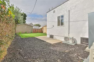 1434 W 92nd St, Los Angeles, CA 90047 - Photo 29