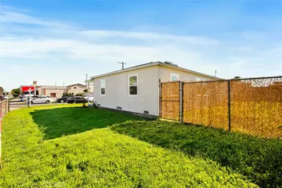 2117 N Keene, Los Angeles, CA 90059 - Photo 29