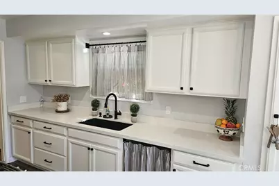 8603 Friends, Whittier, CA 90602 - Photo 7