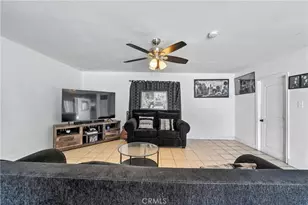 10333 Capistrano Ave, South Gate, CA 90280 - Photo 9