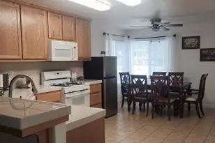 5348 Gatson, Bakersfield, CA 93314 - Photo 9