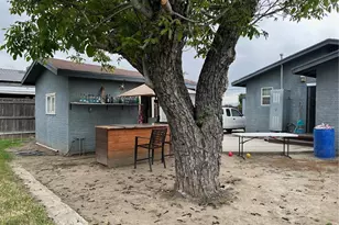 994 Magnolia, San Bernardino, CA 92411 - Photo 5