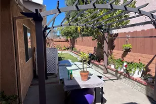 19849 Collins, Canyon Country, CA 91351 - Photo 31