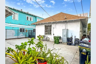 348 W Vernon Avenue, Los Angeles, CA 90037 - Photo 11