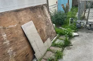 6656 E Rosecrans Ave, Paramount, CA 90723 - Photo 23