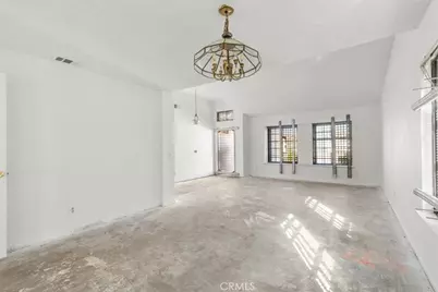 13511 Mountain Drive, Hesperia, CA 92344 - Photo 15