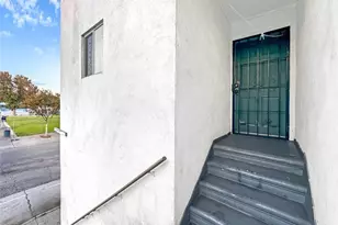 348 W Vernon Ave, Los Angeles, CA 90037 - Photo 13