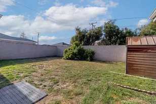 13719 S San Pedro, Los Angeles, CA 90061 - Photo 11