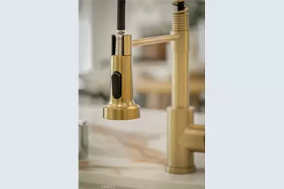 3991 Hubert Avenue, Leimert Park, CA 90008 - Photo 13