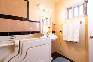 10520 Ruthelen, Los Angeles, CA 90047 - Photo 33