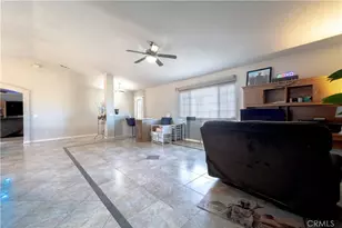 16271 Nisqualli, Victorville, CA 92395 - Photo 3