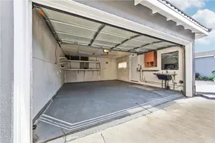 1526 Lakme, Wilmington, CA 90744 - Photo 9