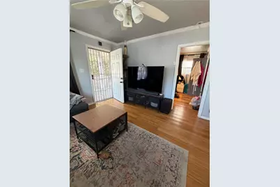 902 E 78th, Los Angeles, CA 90001 - Photo 17