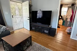 902 E 78th, Los Angeles, CA 90001 - Photo 17