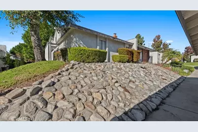 1386 W 8th, Upland, CA 91786 - Photo 3