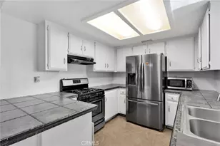 15839 Sitting Bull, Victorville, CA 92395 - Photo 9